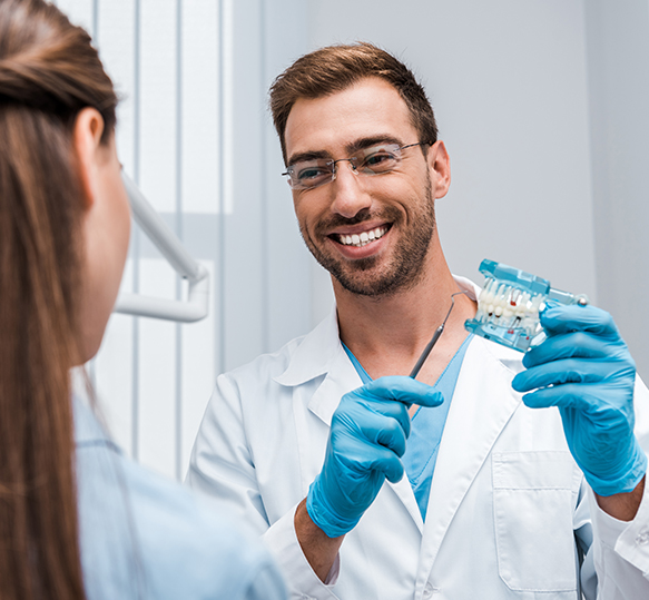 best dental clinic near Lake Town